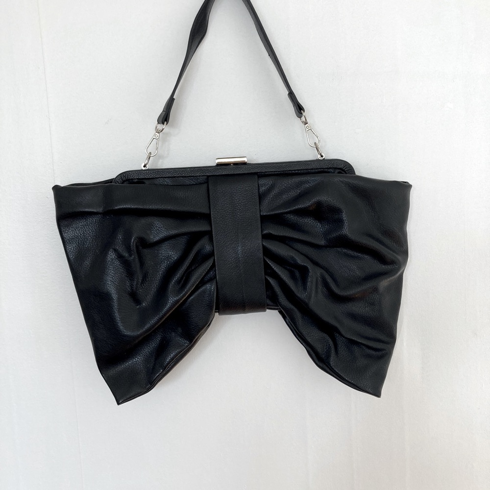 Bow Purse by The White Pepper